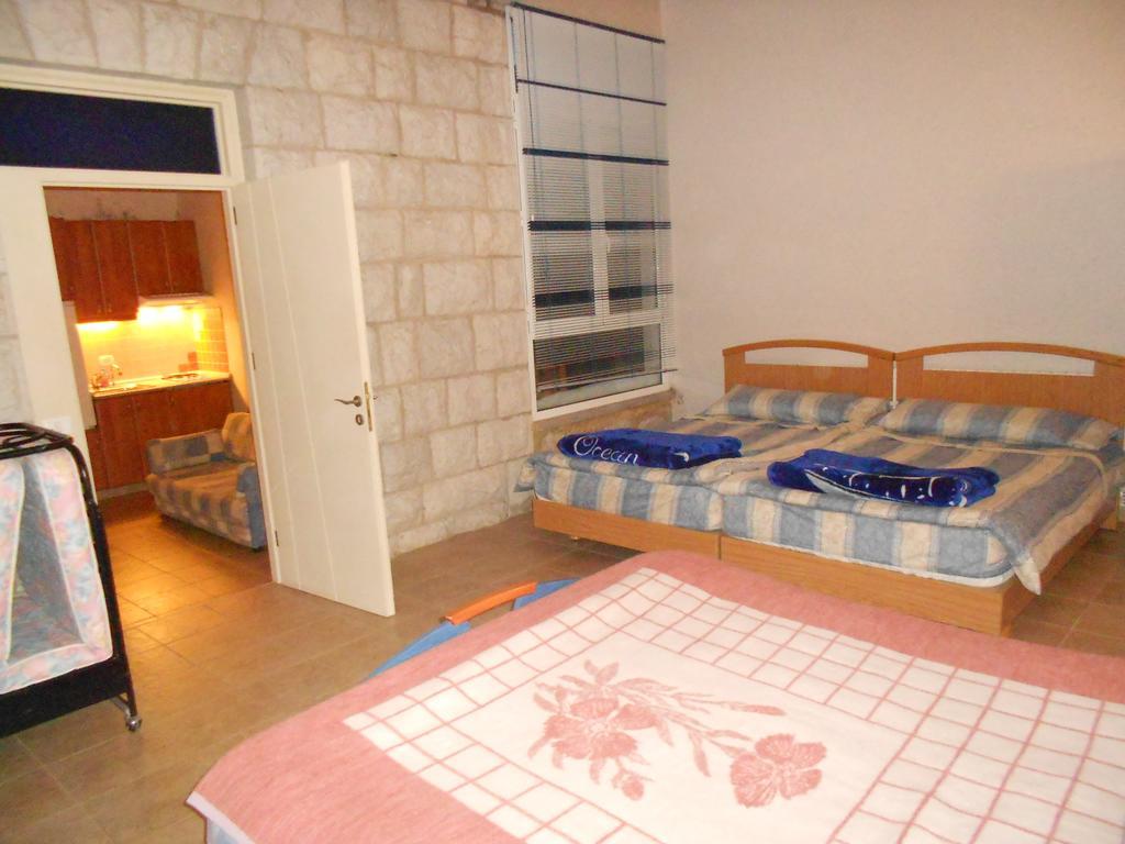 Bauhaus Chalets Apartment Bcharré Oda fotoğraf